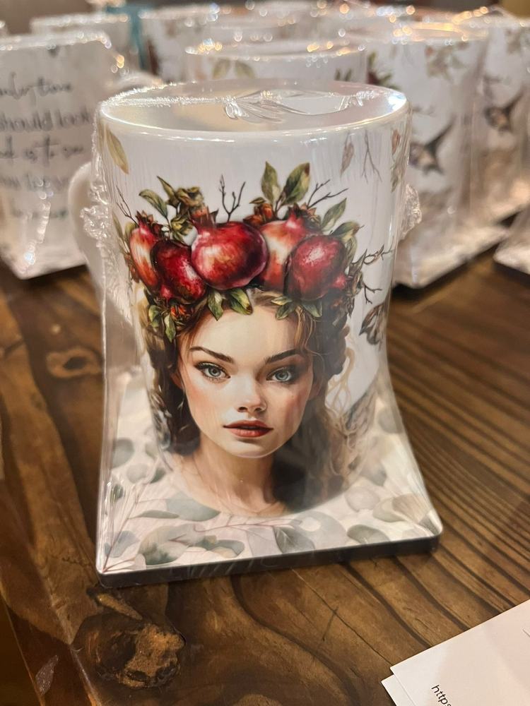 Decorative mug with artistic design